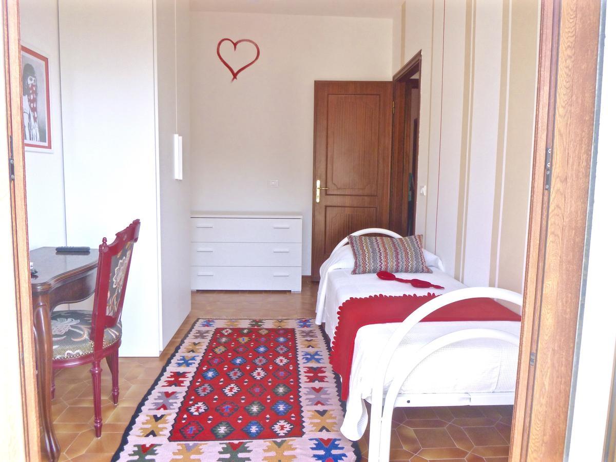 I Love Pietra Ligure Exterior photo